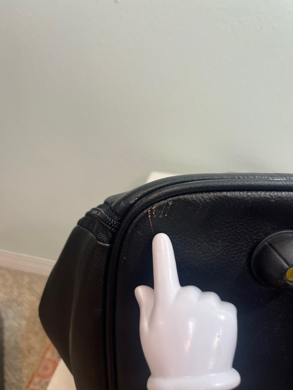 Joy & Iman Black Leather Rolling Weekender Travel Bag XL NWoT gold hardware - Picture 15 of 16